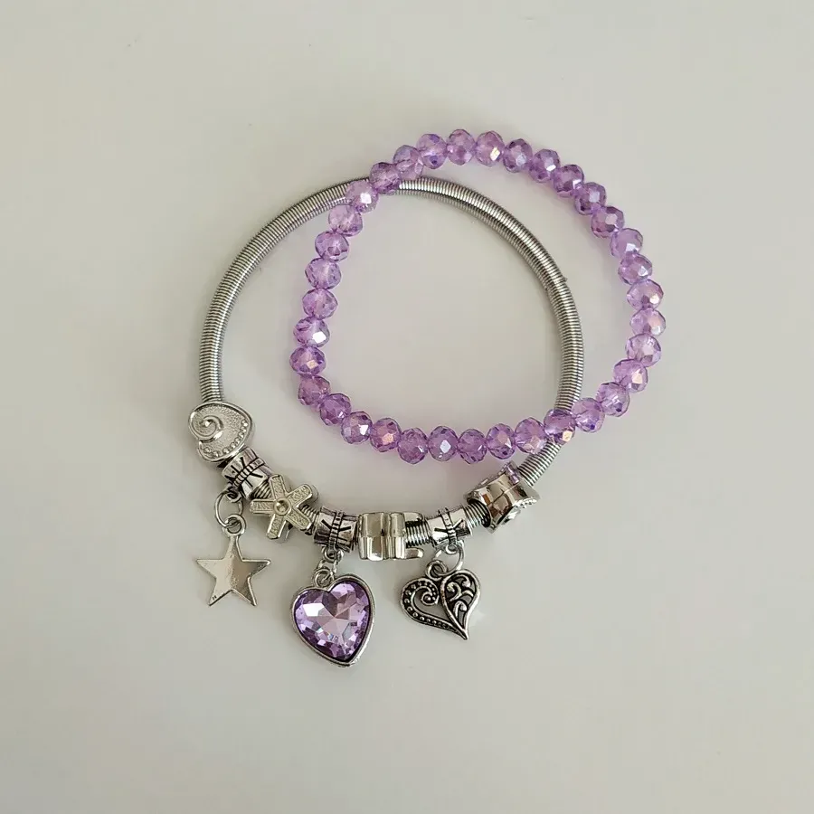 Set dvoch dámskych náramkov s príveskami Silver Heart lila