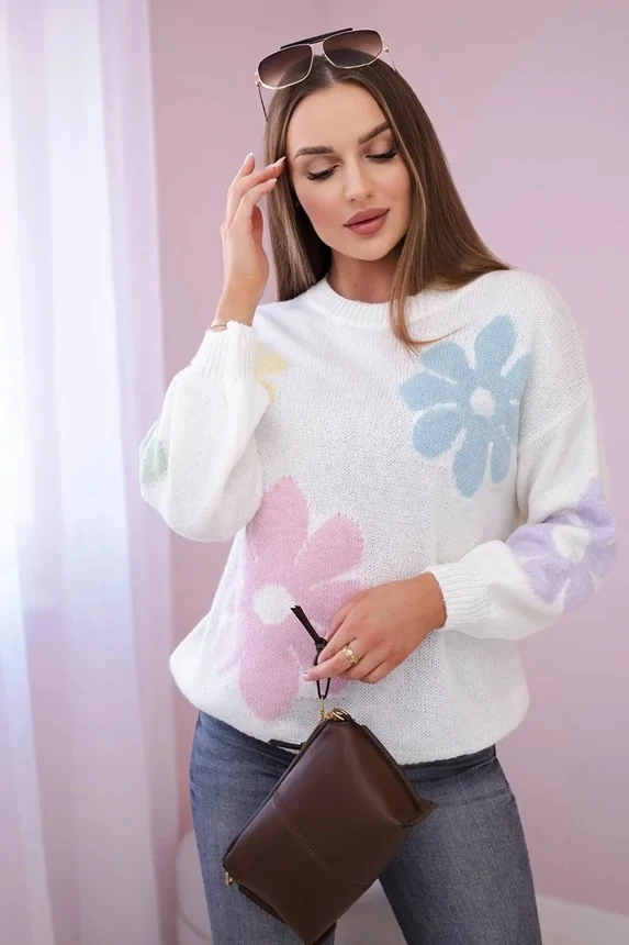 Dámsky mohérový sveter Flower cream