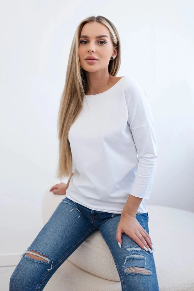 Biele casual tričko s lodičkovým výstrihom