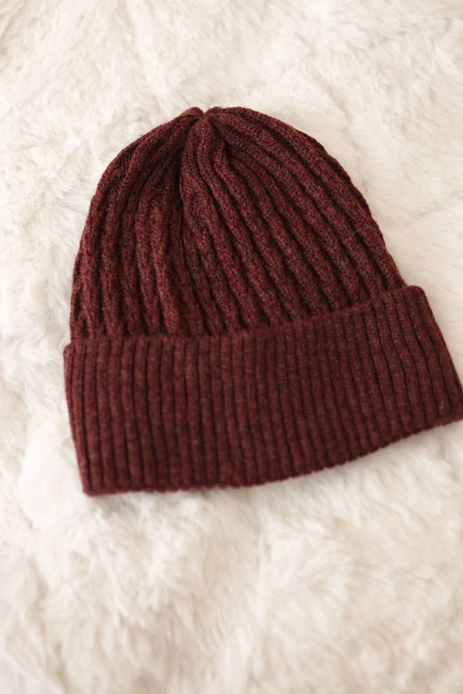 Dámska basic čiapka Grace bordová