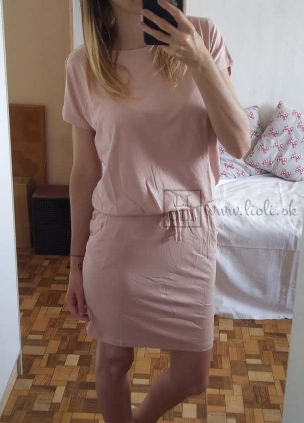 Viskózové šaty s viazaním v pase pudrovo ružové