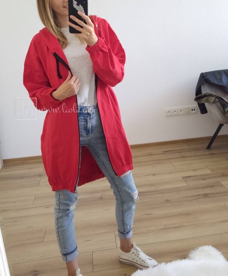 Dlhá červená mikina The world is yours