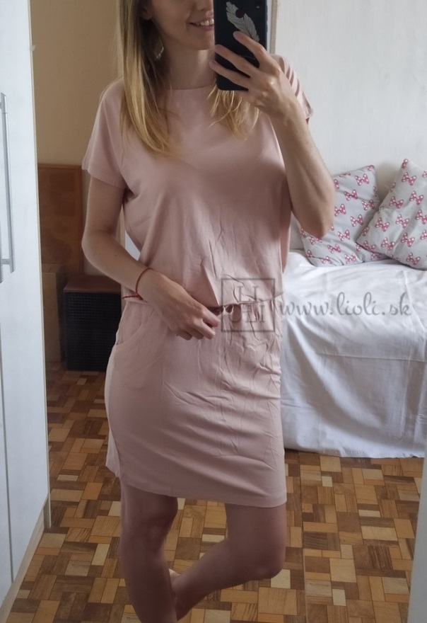 Viskózové šaty s viazaním v pase pudrovo ružové