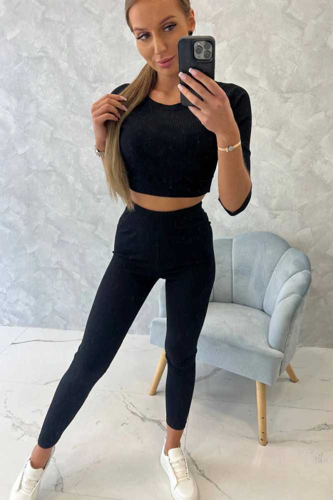 Rebrovaná čierna súprava KERI: top + legíny